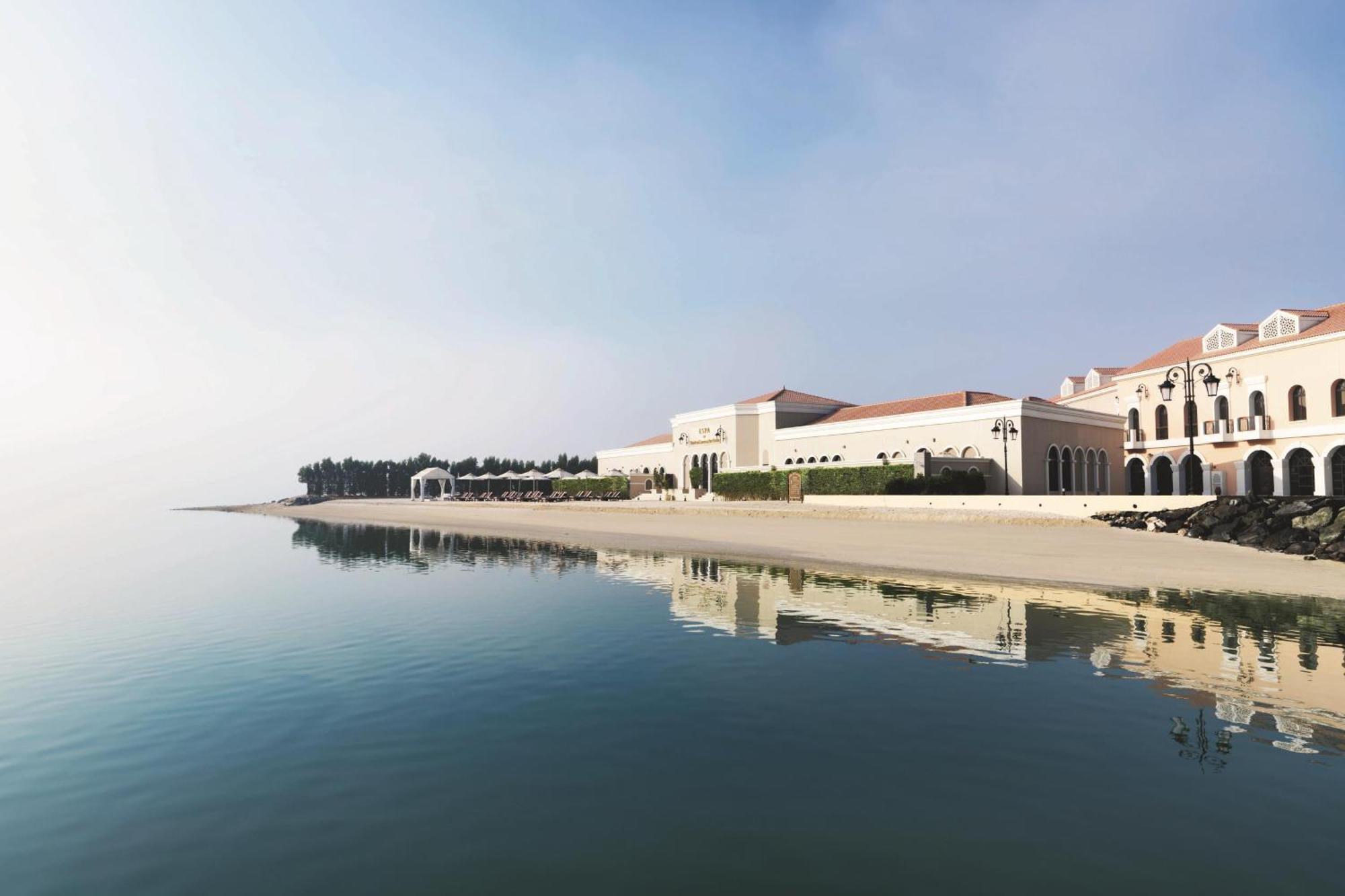 The Ritz-Carlton Abu Dhabi, Grand Canal Exterior foto